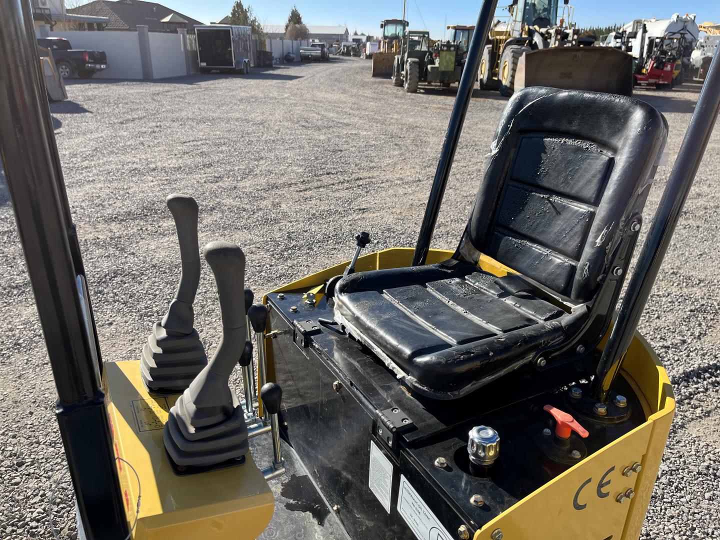 ./imagenes/INVOICE/2019/17384/MINIEXCAVADORA KOTA KT13 (3).JPG